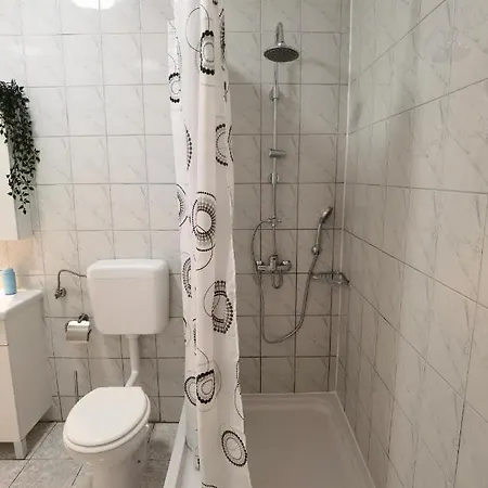 Ivan B&b, 5 Star Superior Room, Near The See And Park Novigrad Istria